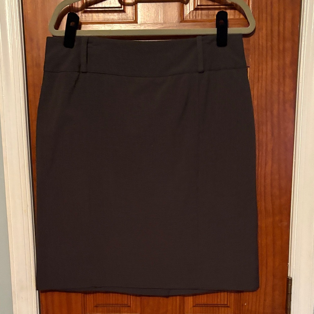 Larry Levine charcoal skirt